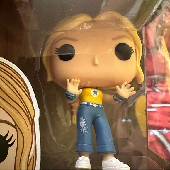 Funko Pop !!RUNAWAYS KAROLINA DEAN 357 - Picture 3 of 6